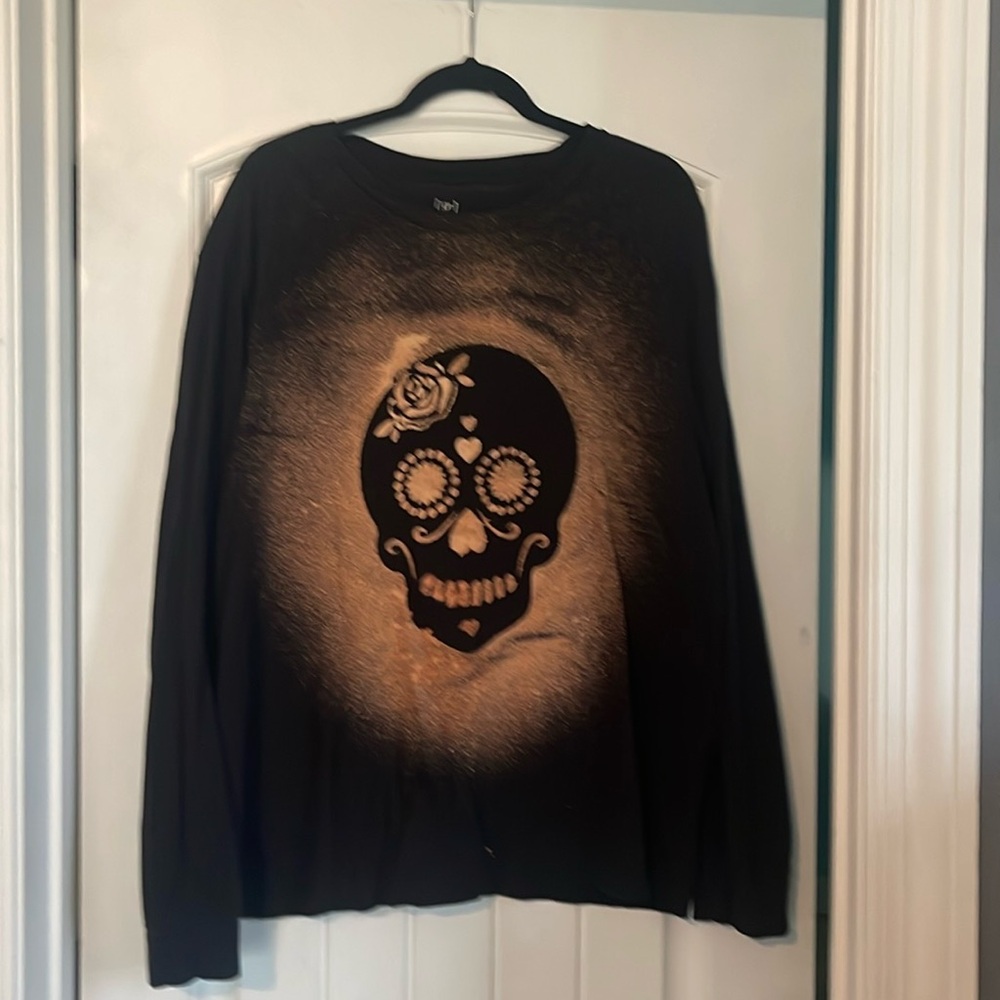 Sugar Skelton bleached shirt.